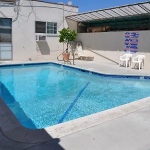 Motel Lax **
